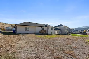 7361 N Pawnee Rd, Eagle Mountain, UT 84005 - Photo 25