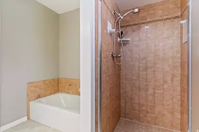 307 Willow Way, Pleasant View, UT 84414 - Photo 23