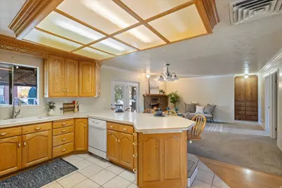 295 N 200 E, Nephi, UT 84648 - Photo 9