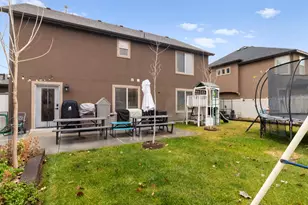811 E Sandhill Ct, Lehi, UT 84043 - Photo 3