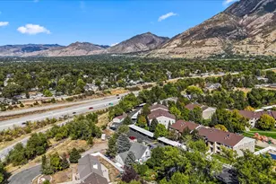 2050 E 6535 S, Cottonwood Heights, UT 84121 - Photo 49