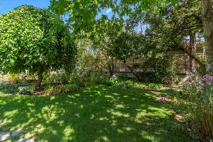 2050 E 6535 S, Cottonwood Heights, UT 84121 - Photo 43