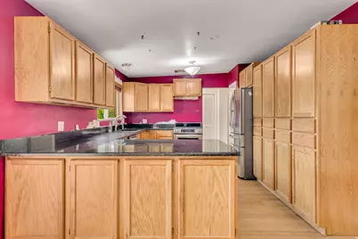 5947 S 620 E, Murray, UT 84107 - Photo 7