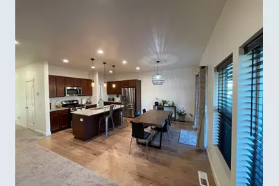 394 W Parkway Dr S, Kaysville, UT 84037 - Photo 5