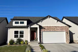 394 W Parkway Dr S, Kaysville, UT 84037 - Photo 1