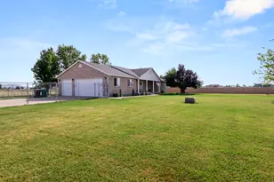 5335 W 5500 S, Hooper, UT 84315 - Photo 3