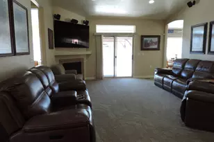 65 Chateau Way, Smithfield, UT 84335 - Photo 3