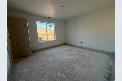 3967 S 2160 W #28, Hurricane, UT 84737 - Photo 13