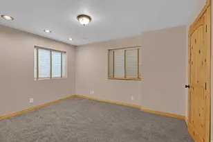 889 E Ben Lomond Ave S, South Ogden, UT 84403 - Photo 21