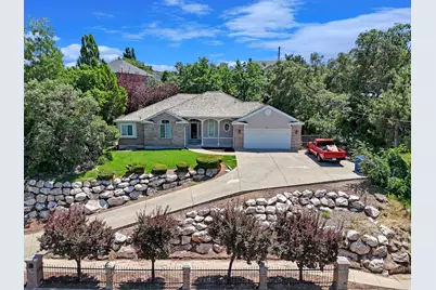 889 E Ben Lomond Ave S, South Ogden, UT 84403 - Photo 35