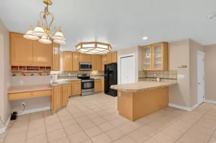 889 E Ben Lomond Ave S, South Ogden, UT 84403 - Photo 5