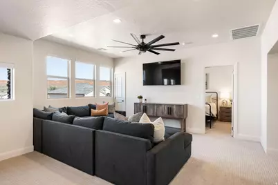 1366 N Marfill Way, Washington, UT 84780 - Photo 15