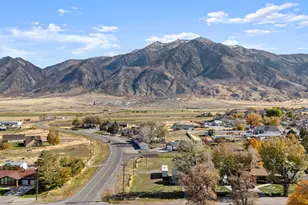 180 N 200 E, Mona, UT 84645 - Photo 23