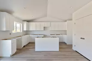 3687 N Columbine Way, Eagle Mountain, UT 84005 - Photo 3