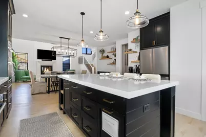 1320 W Summer View Dr, Lehi, UT 84043 - Photo 5