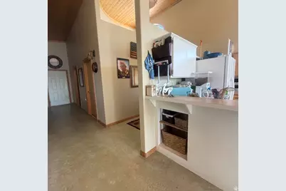 256 S 300 E, Blanding, UT 84511 - Photo 13