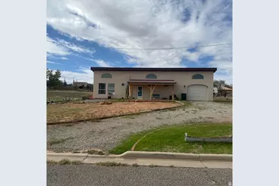 256 S 300 E, Blanding, UT 84511 - Photo 1