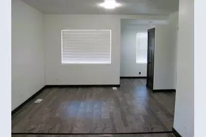 228 E 200 N, Price, UT 84501 - Photo 3