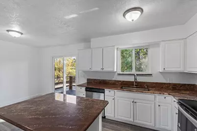 4663 W 3100 S, West Valley, UT 84120 - Photo 9