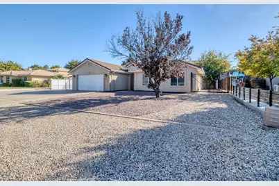 830 Larkspur Rd, Saint George, UT 84790 - Photo 3