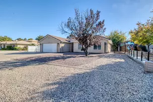 830 Larkspur Rd, Saint George, UT 84790 - Photo 3