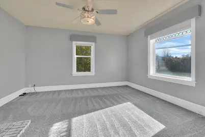 565 E 100 S, Hyrum, UT 84319 - Photo 7