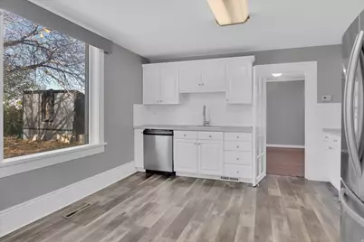 565 E 100 S, Hyrum, UT 84319 - Photo 9