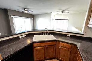 8404 S Ivy Springs Ln, West Jordan, UT 84081 - Photo 9