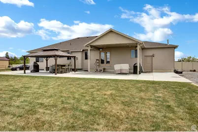 428 Saddle Rd, Grantsville, UT 84029 - Photo 25
