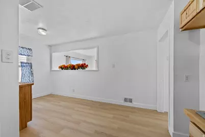 121 S Lakeview Dr, Clearfield, UT 84015 - Photo 15