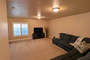 2326 W MacKay Ln, Taylorsville, UT 84129 - Photo 15