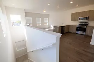 355 W Gentile St N, Layton, UT 84041 - Photo 7