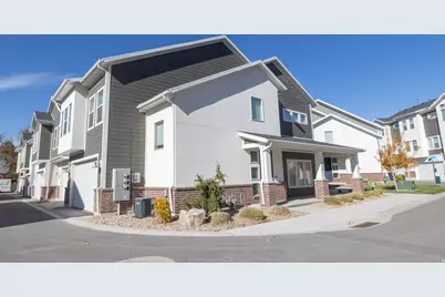 356 W 25 N, Layton, UT 84041 - Photo 1