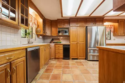 1220 E 225 N, Springville, UT 84663 - Photo 13