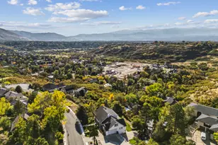 10142 S Majestic Canyon Rd E, Sandy, UT 84092 - Photo 3