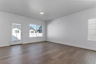 5718 N Mallard Dr, Stansbury Park, UT 84074 - Photo 9