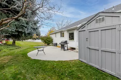 2894 N Viewcrest Cir, North Logan, UT 84341 - Photo 9