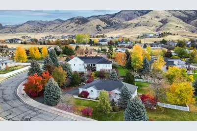 2894 N Viewcrest Cir, North Logan, UT 84341 - Photo 17