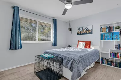 9968 S Blossom Dr, Sandy, UT 84092 - Photo 11