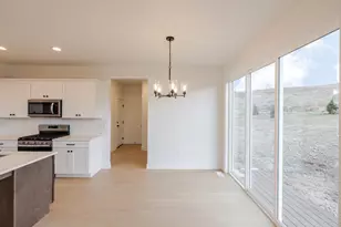 2703 N Blue Dawn Ln, Saratoga Springs, UT 84045 - Photo 7