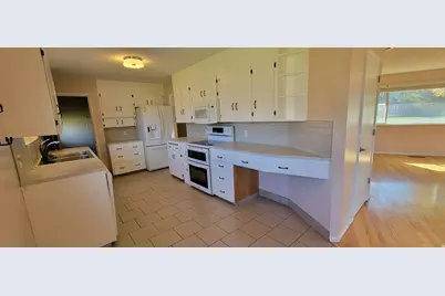 787 E Redmaple Cir, Millcreek, UT 84106 - Photo 11