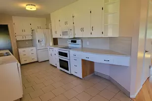 787 E Redmaple Circle, Millcreek, UT 84106 - Photo 11