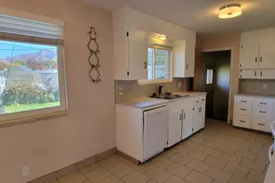 787 E Redmaple Circle, Millcreek, UT 84106 - Photo 9