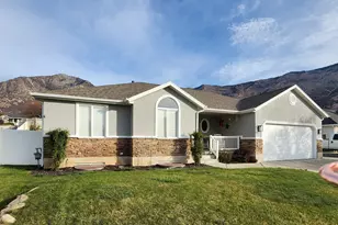 814 E 3300 N, North Ogden, UT 84414 - Photo 3