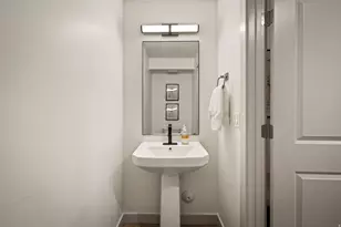 1067 W Audrey Ln S, Woods Cross, UT 84087 - Photo 19