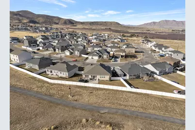 1288 N Horizon View Loop W, Elk Ridge, UT 84651 - Photo 3