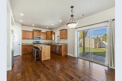 168 E Brookshire Dr, Saratoga Springs, UT 84045 - Photo 3