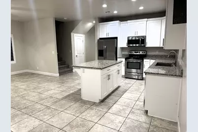 2577 N Bella Vista Dr, Santa Clara, UT 84765 - Photo 11