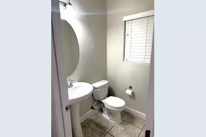 2577 N Bella Vista Dr, Santa Clara, UT 84765 - Photo 7
