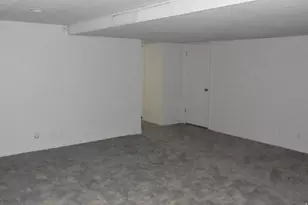 5568 S Hugoton Dr W, Taylorsville, UT 84129 - Photo 9